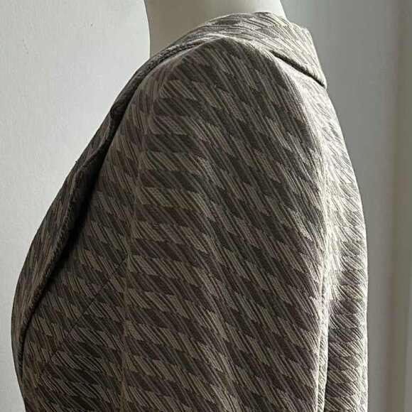 Giorgio Armani Taupe Geometric-Jacquard Linen Blend Blazer – IT 44 - US 8 - Picture 10 of 13